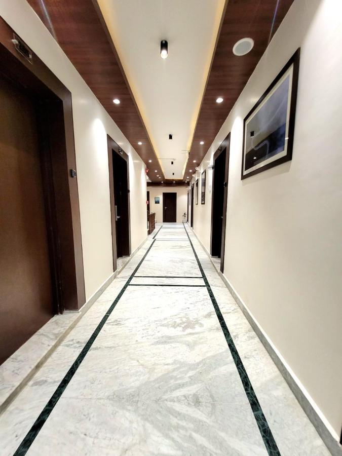 Hotel Green Rooms, Vintage Luxury Near Dal Lake Срінагар Екстер'єр фото
